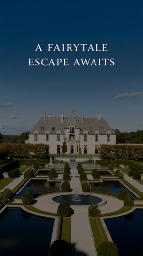 Love is in the air all February long at Oheka Castle 💕✨ From romantic escapes to unforgettable moments, there are endless ways to celebrate love at our historic estate. Indulge in overnight stays with our thoughtfully curated Weekday Romance Package, plan the perfect Marriage Proposal, or enjoy a special $295 Hotel Package, available on weekends throughout February (excluding 2/13 & 2/14). Enhance your stay with exceptional dining at OHK Bar & Restaurant, open for Brunch, Lunch, Dinner, and Coc