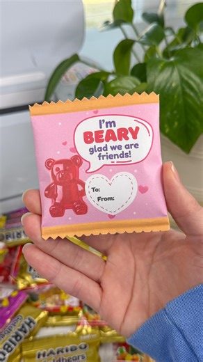 Kayla | Cricut Tutorials + Project Ideas on Instagram: "Making the cutest custom Valentines for my daughter’s class! 💗 I designed these treat bag wrappers from scratch in Canva and cut them with my Cricut. These are perfect for classroom Valentines, birthday favors, baby showers, graduations, and more! 👉 Want the full step-by-step tutorial + shopping list? Comment ‘Tutorial’ and I’ll send it straight to you! You can also find the full tutorial and links in my bio. #CricutCrafts #ValentinesDIY