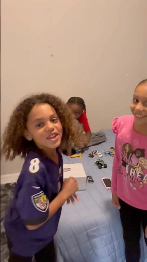 I walked in and heard Donald Duck talking 😳