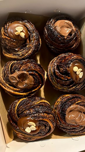 46K views · 308 reactions | Нові смаки is loading  #випічкакиїв #випічканазамовлення #випічка #домашнявипічка #домашнявипічканазамовлення #домашнійхліб | Snizhana Nikiforova | Facebook