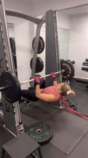 video_1_621a7e620763447488f7423c32931938