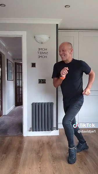 a nice easy basic jive step #dancechallenge #fypdance #jive #jivebasicsteps #jivechallenge