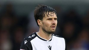 Ex-Arsenal star Jenkinson screams for medics and given gas after horror injury