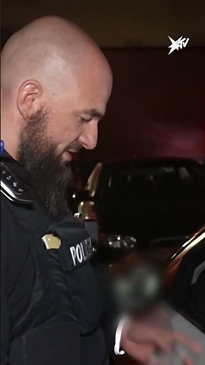100 km/h in a 50 km/h zone - police stop him! | stern TV