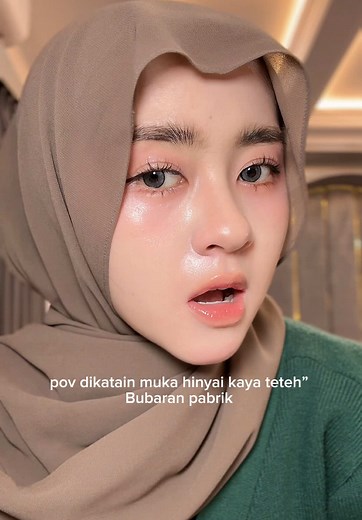 Rekomendasi Bedak Padat untuk Kulit Berminyak