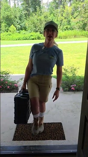 What appliance repair service call is really like for a repair man!!!￼