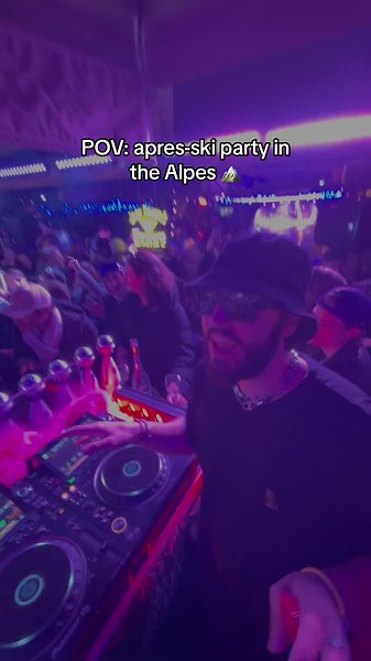 Best vibes @Mont Rouge (CH) #housemusic #apresski #alpes #montrouge #fyp