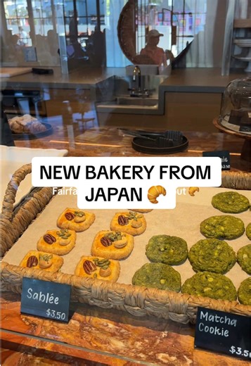 A new go-to on Fairfax!! Boul’ange is doing Japanese bakery staples alongside wood-fired pizza, burgers, and pastries that actually live up to how good they look 😩