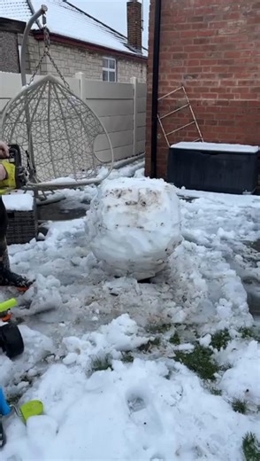 Boys and there toys to build a snowman. #snowman