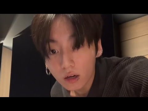 BTS Weverse Live (2025.9.27) || Jungkook cooking [ENG SUB]