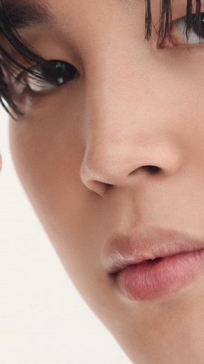 Tiffany Lock is a symbol of connection for all. For #Jimin of BTS, these 18k gold designs embody the intersection between love and creativity. #TiffanyLock #TiffanyAndCo