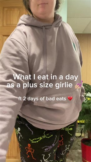 What I Eat in a Day as a Plus Size Girl