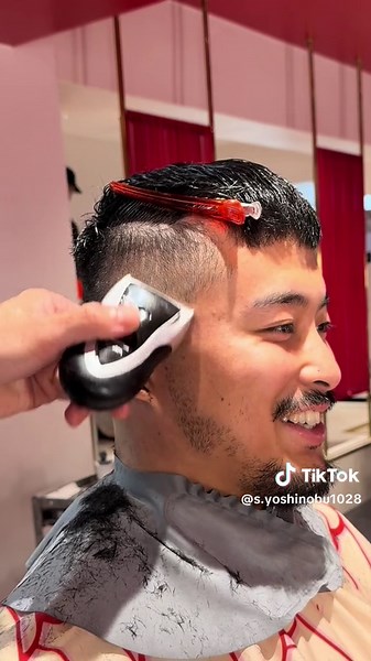 クロップスタイルの髪型カット動画