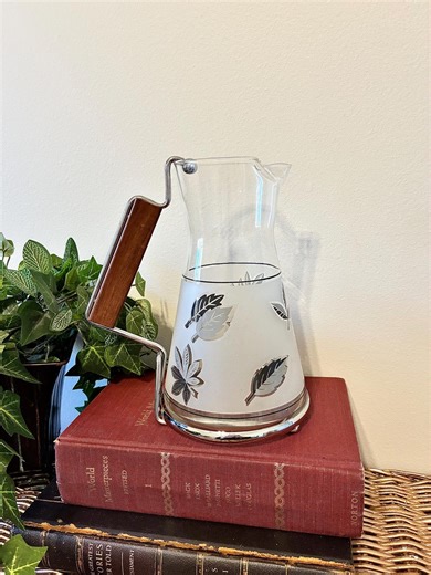 Mid Century Cocktail Pitcher: Libby Frosted Silver Leaf Glass Barware, Teak Handle Drink Pitcher, 1950s 1960s Retro Entertaining - Etsy