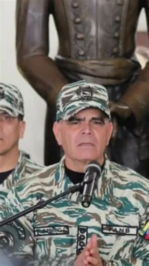 🗣️ "Ni impunidad ni olvido". Así define el Ministro Padrino López la Ley de Amnistía. El anuncio ha generado revuelo: se plantea como una "estrategia necesaria" para el reencuentro de todos los venezolanos. Pero, ¿es este el camino definitivo para sanar las viejas heridas? 🧐 Queremos saber tu opinión con respeto: ¿Crees que esta medida ayude a la paz del país? 🕊️ 💬 Comenta y comparte. #Debate #Venezuela #Noticias #LeyDeAmnistia #bringthemback Padrino FuturoComun | Ezequias David Fayola