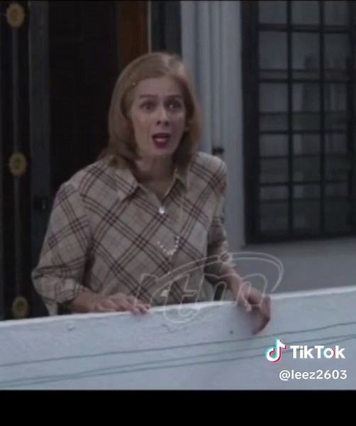 Gaya Orang Melaka Bersembang dalam Drama Sembang Jarak Jauh