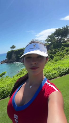 Golfing Pro Aishah Sofey: Glass Chair Moment