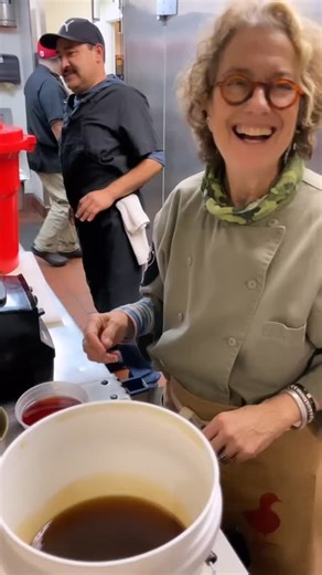 Chef Susan Feniger on Instagram: "Cumin Vinaigrette Part 2 ** if you haven’t already watched part one for tips on how to toast the cumin seeds Cumin vinaigrette: 2 tablespoons cumin seeds 1/2 cup extra virgin olive oil 1/4 cup red wine vinegar 1 tablespoon honey, warm 1 1/2 teaspoons kosher salt, to taste 1/2 teaspoon freshly ground black pepper Toast the cumin seeds in a small, dry frying pan over medium heat for 1 to 2 minutes, shaking frequently. Transfer to a blender along with other vinaigr