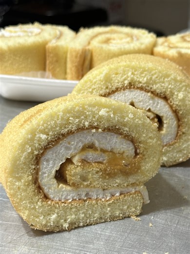 275K views · 2.6K reactions | 2 in 1 recipe brazos de pianono recipe For brazos recipe ✅ 5 PCs egg white 1/2 tsp cream of tartar 1/3 cup white sugar 11x15x1 trays sizes Bake 180°c for 20 minutes For pianono recipe ✅ 7 eggs 1/3 cup +2 tbsp white sugar 3/4 cake flour 1 tsp vanilla 11x15x1 trays sizes Bake 160°c for 25mins. ACC Carmel syrup for filling Thank #indayjonnatinapay #brazozpianono | Inday Jonna Tinapay | Facebook