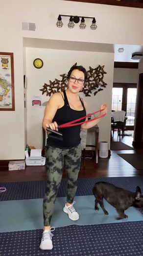 Monday Motivation! Fullbody resistance combo! #fitover50 #weightlossafter40 #weightlossafter50 #fyp #mondaymotivation #🏋️‍♀️ #eatclean