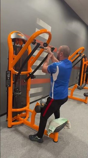 Machine Dos Basic-Fit Mon Max | Entraînement Intensif 💪