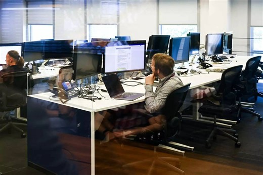 Laid-off employee gets a job offer with a huge pay cut — doesn’t know what to do, dilemma sparks a wave of advice