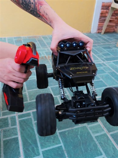 1:12 Scale 4WD Rock Crawler for Kids and Adults