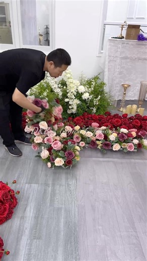 10K views · 109 reactions | Planning to start wedding activitiesOur popular floral arrangements purchased by new customers who are planning business have been shipped and packed #dkbflower #flowercenterpieces #weddingplanners #eventdecor #eventflower | Artificial flowers（Fengqiu zhaogang silk flower factory） | Facebook