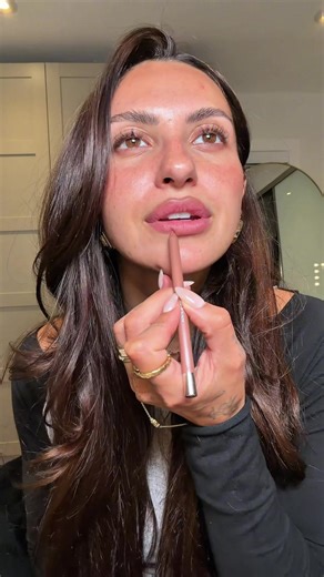 Perfect Lip Combo with New Riri Shade from Fenty Beauty