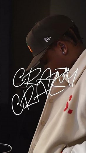 Sneak peak on my listening session in the UK with 0207/Def Jam. Album otw! Who’s ready? 💿 #ILIH