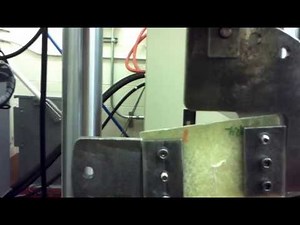 Mode II fracture test random fibre polymer composite - chopped fiber epoxy