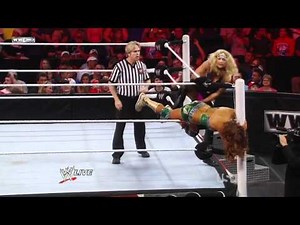 WWE RAW 09/05/11 | Beth Phoenix vs. Eve Torres