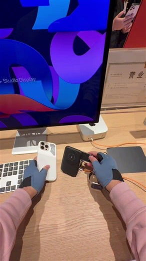 One-to-three design, a bracket for charging multiple devices at the same time.#bracket #iwatch