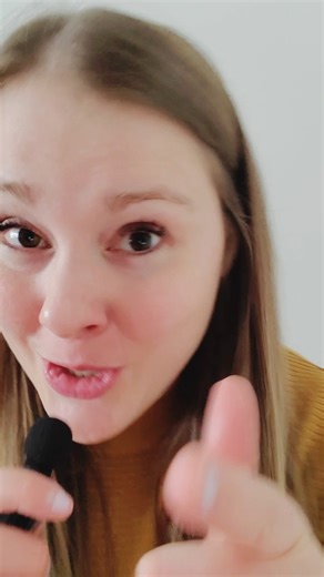 Jessie | American Accent Training | Connected Speech Secrets on Instagram: "You don’t sound choppy or slow because your English is bad. You sound that way because classroom English isn’t how English is actually spoken. In real life, native speakers use fast, connected speech — words link, sounds reduce, and rhythm changes. If you’ve ever felt like: • your English is “too careful” • you know the words but don’t sound natural • real conversations feel harder than classes ever were You’re not missi