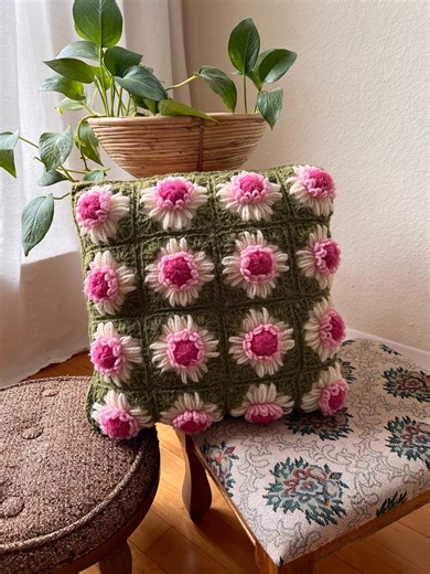 Vintage Crochet Floral Throw Pillow Pink and Green - Etsy