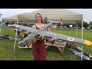 Flight Line B-24 Liberator 2000mm with Sound System & Active Gun Turrets