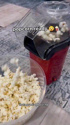 Make popcorn in just 2 min 😲🍿 #popcorn #netflix #fyp #viral