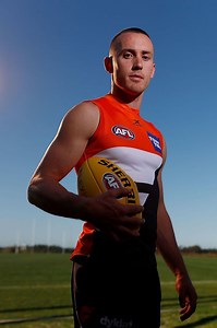 Hawks conduct medical on Tom Scully