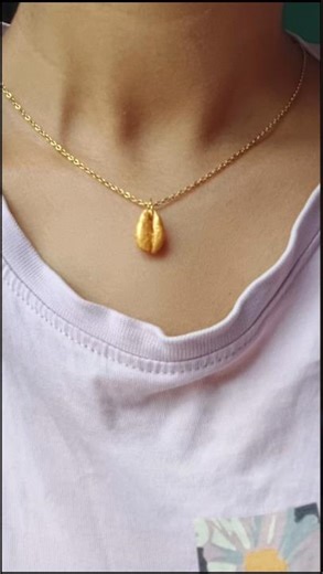 DIY Cowrie Shell 🐚 Necklace #diy #subscribe #craft #vairalvideo #minivlog