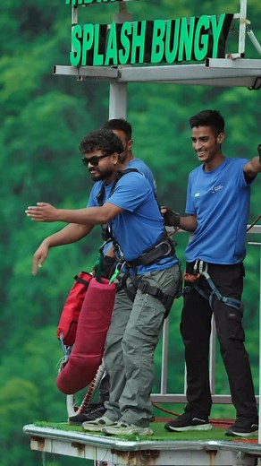 Aura frame in shower bungee Contact us Bungee jump, Uttarakhand, adventure activities in Rishikesh, #rishikesh #bungyjump | Splash Bungy