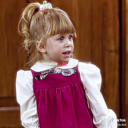 Stephanie drove Joey’s car THROUGH the kitchen wall… I still can’t believe it#FullHouse #StephanieTanner #JoeyGladstone #MichelleTanner #UncleJesse