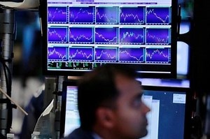 Salesforce, Amgen, Honeywell to Join Dow Jones Industrial Average