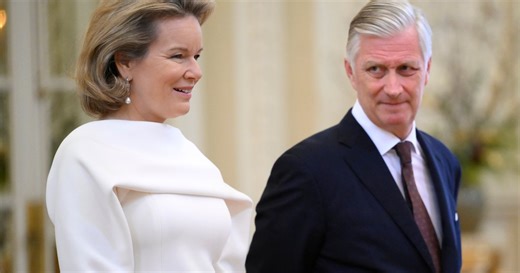 Koning Filip en koningin Mathilde bezoeken Wetenschapspark in Niel