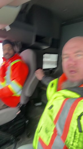 Mastering 90-Degree Alley Dock for Truck Drivers