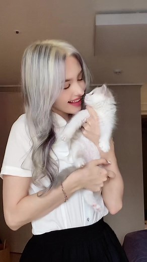 Meet the Newest Member of the Elina Karimova Family! 🐱