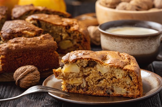Apple Banana Cake With Walnuts Is a Fruity Delight