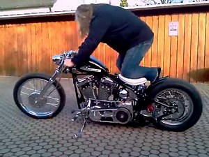 Harley Evo Bobber first Kickstart