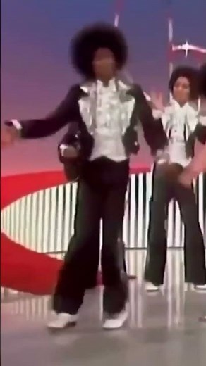 The Jackson 5 and Cher - Dance Machine #michaeljackson