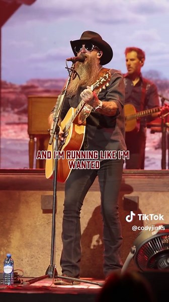 First time playing The Others live 🤘This one is for all of you! #OnTour #CodyJinks