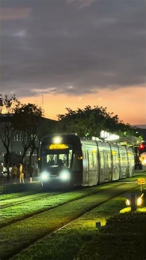 高雄輕軌駁二蓬萊站